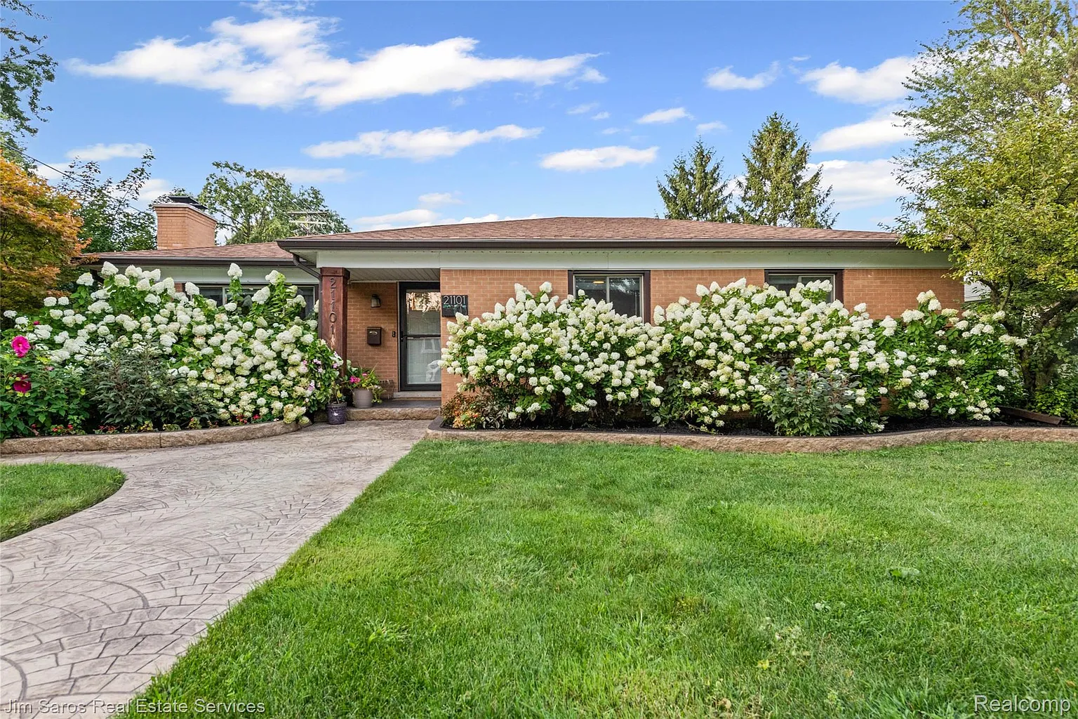 21101 Beaufait St photo 1
