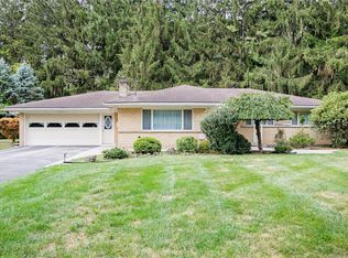 629 Lake Rd, Webster, NY 14580