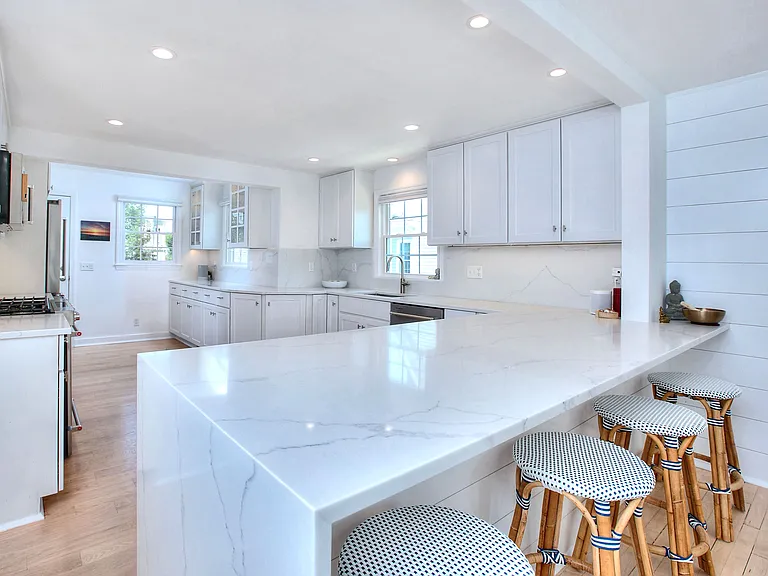 537 Penfield Rd — Photo 5
