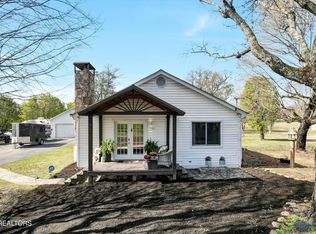 1533 Middlesettlements Rd, Maryville, TN 37801