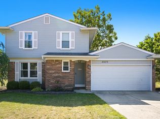43679 Laurelwood Dr, Canton, MI 48187