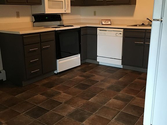 3rd image of 2614 11th St S APT 12