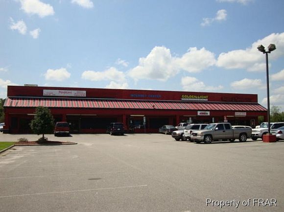 2nd image of 3555 N Roberts Ave