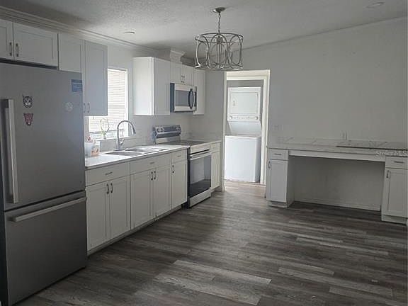 3rd image of 605 Cadillac Blvd