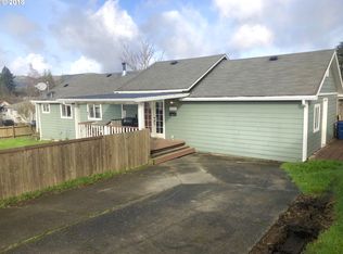 1226 N Folsom Ct, Coquille, OR 97423