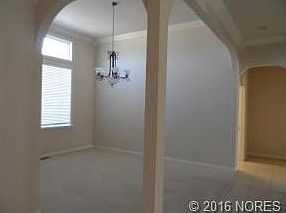 4th image of 404 Edgewood Dr