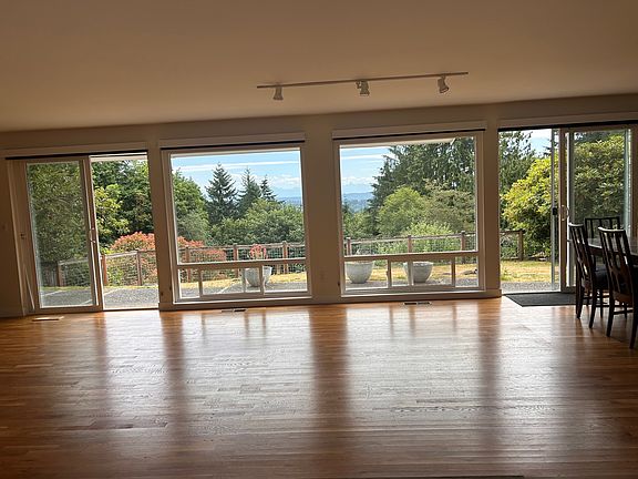 3rd image of 19848 47th Ave NE