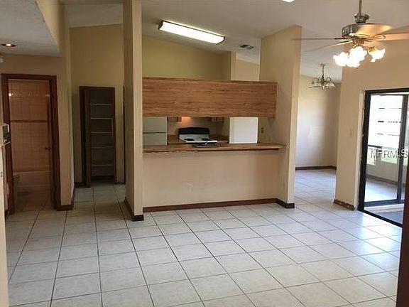 3rd image of 3164 Burlington Dr