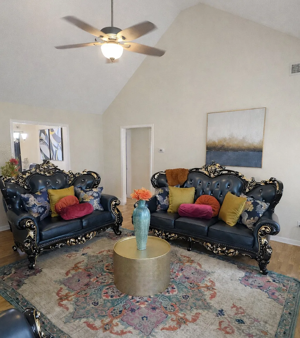 3 bed, 2.0 bath, 1320 sqft, $2,500 — Photo 3