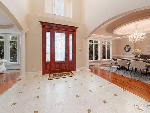 4th image of 26 E Peter Ln