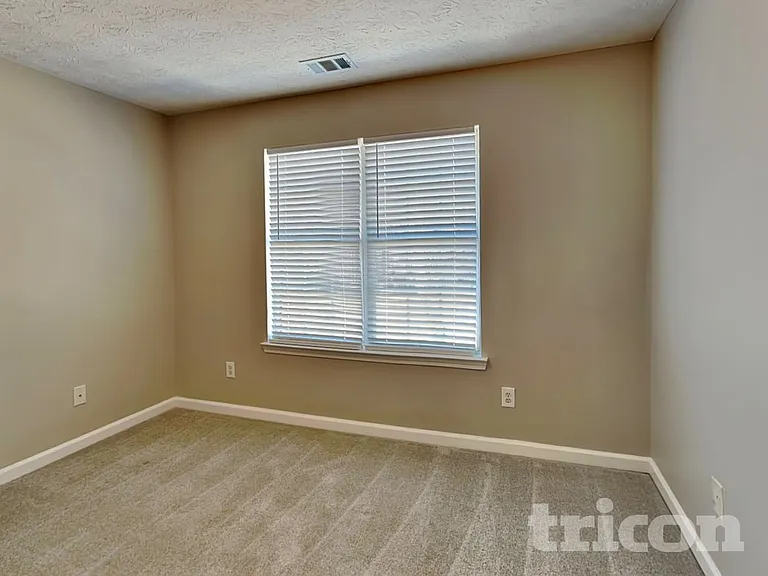 1120 Patton Way — Photo 12