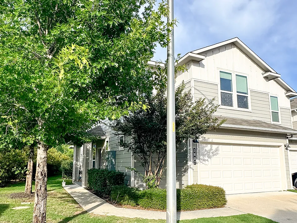1807 Roseburg Dr