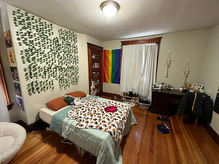 2117 Hudson Ave — Photo 12