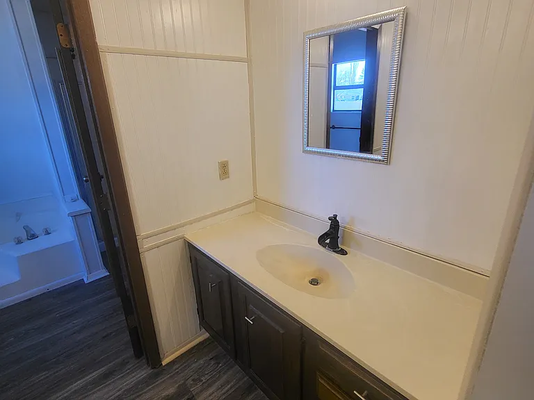 1201 Estancia Ave — Photo 24