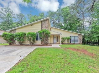 6350 Mozart Dr, Riverdale, GA 30296