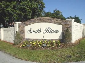 300 SW South River Dr, Stuart, FL