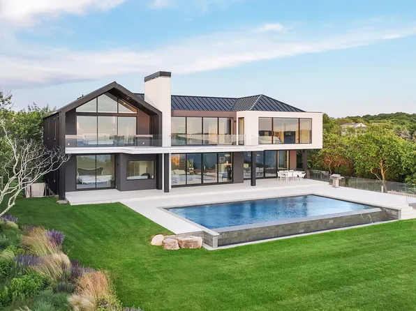 70 Kettle Hole Rd, Montauk, NY 11954