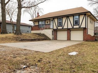 813 NE 113th St, Kansas City, MO 64155