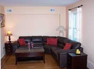 102 Leconey Cir, Palmyra, NJ 08065