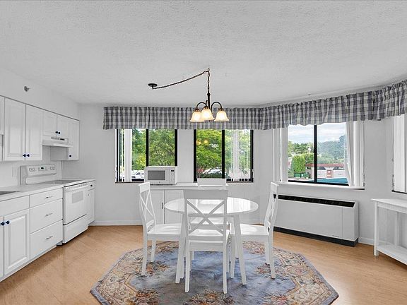 5th image of 10 Kellogg Road #230