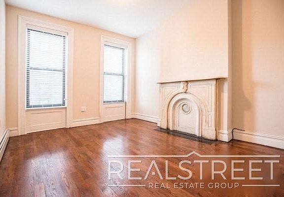 5th image of 290 Herkimer St #1