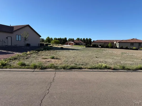 1812 Chianti Ct, Pueblo, CO 81001
