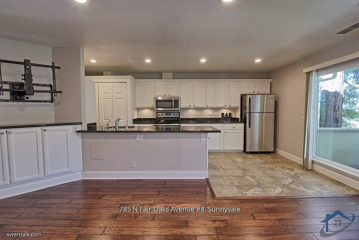 Building Photo - 785 N Fair Oaks Ave #8