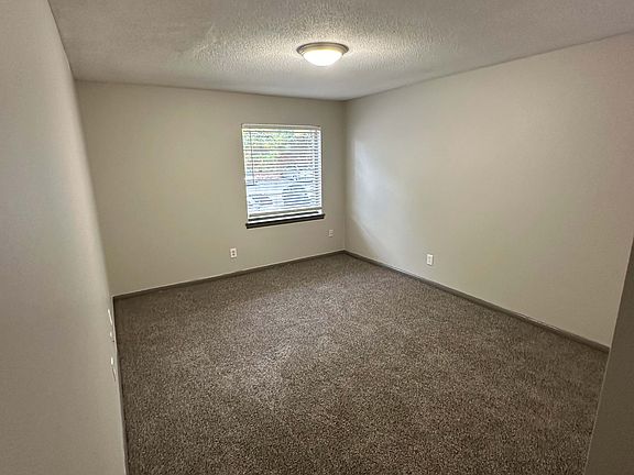 3rd image of 3565 Lorna Rd #A80216eb5