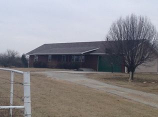 10256 Ross Rd, Topeka, KS 66615