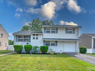 30 Hickock St, Fords, NJ 08863