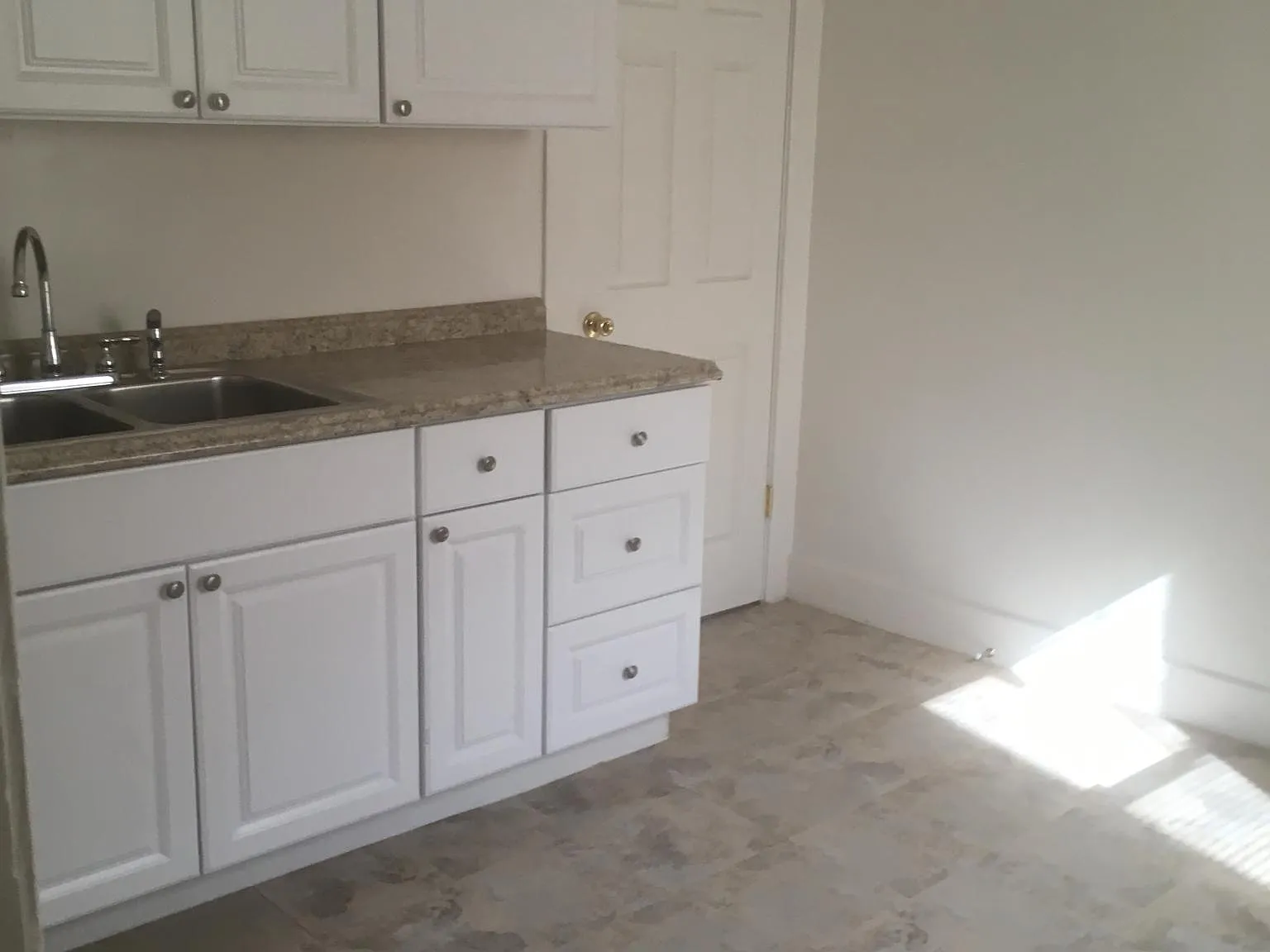 1 bed, 500 sqft, $1,650 — Photo 4