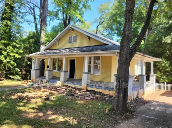 1207 E 34th St, Charlotte, NC 28205