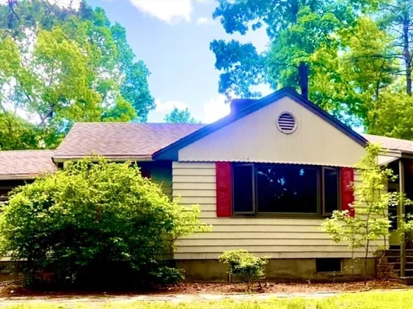 62 Old Right Rd, Ipswich, MA 01938