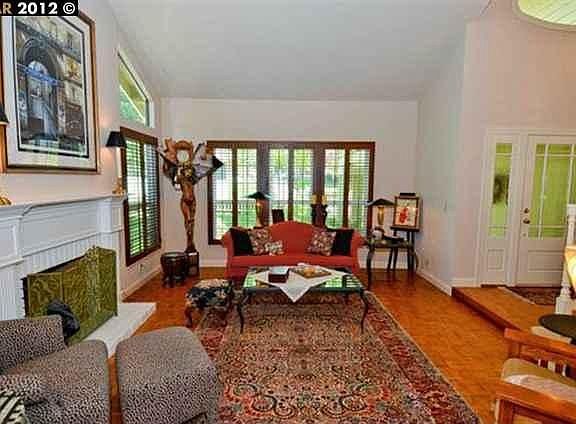 5th image of 2145 Canyon Oak Ln