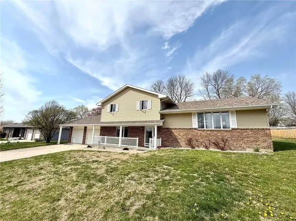 715 W Lincoln St, Maryville, MO 64468