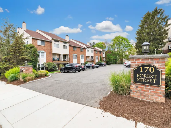 170 Forest Street APT 9, Stamford, CT 06901