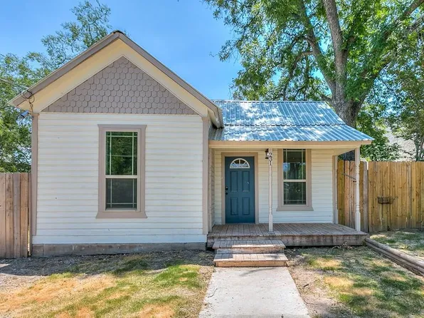 231 E 3rd St, San Angelo, TX 76903