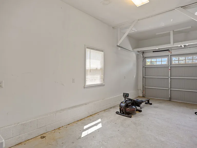 1810 Mehrens Ct — Photo 32