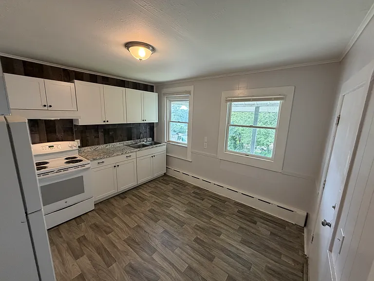 270 Crystal Ave #1 — Photo 16