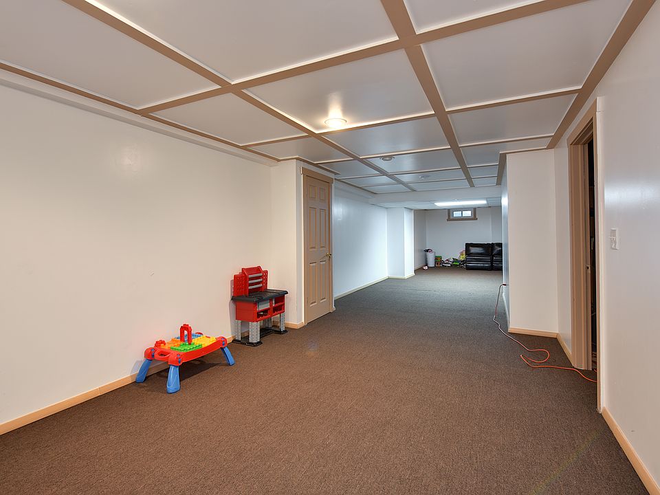 Finished lower level
