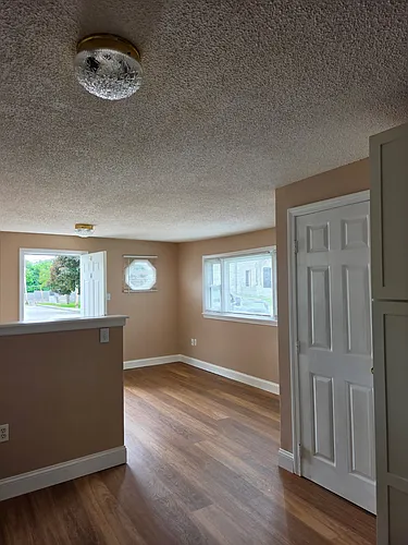 261 Brown St #A Photo 1 261 Brown St #A Photo 1