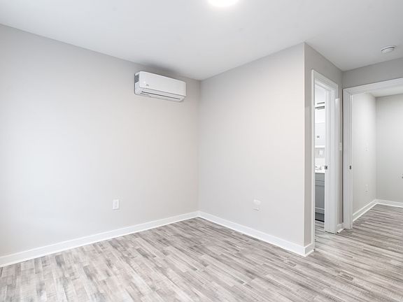 3rd image of 720 E Hilton St #Pa028604