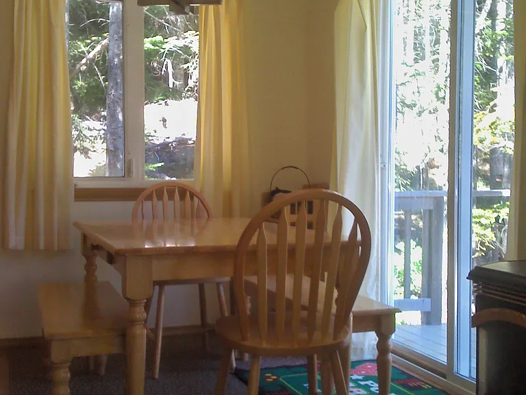 962 Yellowstone Rd — Photo 3