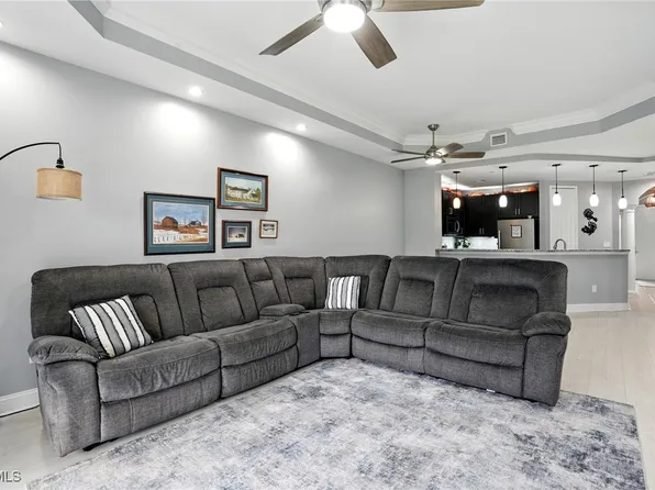 15256 Riverbend Blvd APT 105, North Fort Myers, FL 33917
