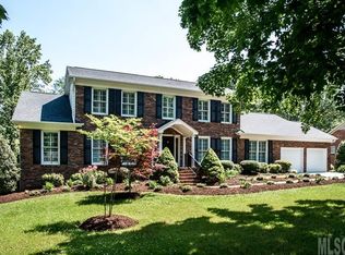 1640 5th St NW, Hickory, NC 28601