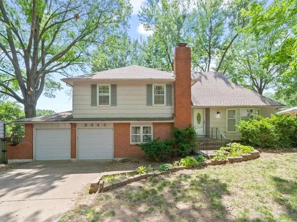 9444 Connell Dr, Overland Park, KS 66212