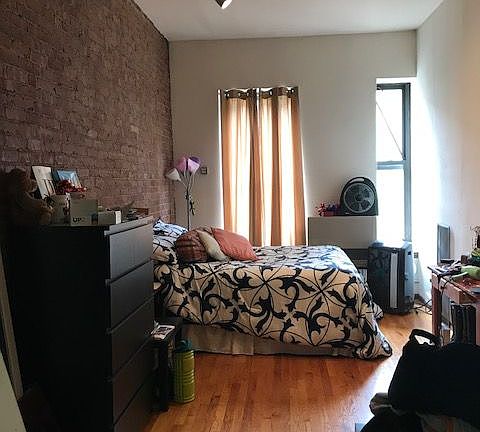 3rd image of 51 W 70th St APT 3A