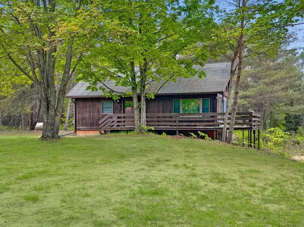 21888 210th Ave, Tustin, MI 49688