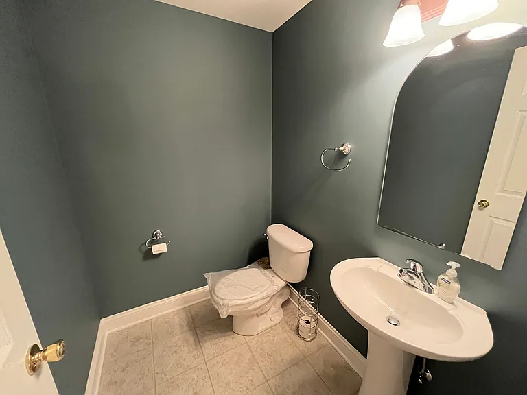 1120 Skyline Dr #5 — Photo 11