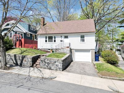 104 Montclair Ave, West Roxbury, MA, 02132